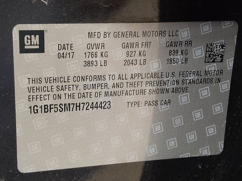 Used 2017 Chevrolet Cruze Premier image 33