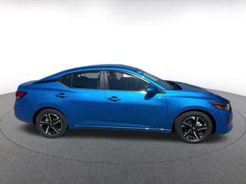 Used 2025 Nissan Sentra SV FWD image 17