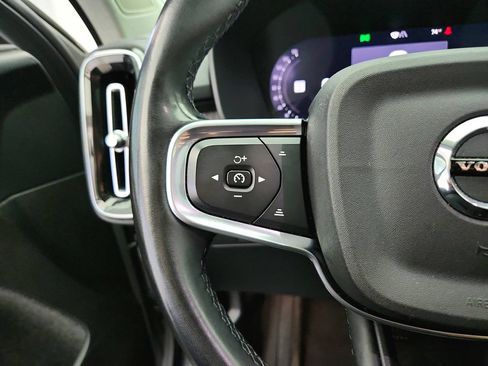Used 2024 Volvo XC40 B5 Plus AWD/4WD image 21