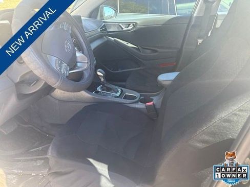 Used 2020 Hyundai Ioniq Limited FWD image 7