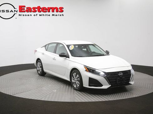Used 2024 Nissan Altima 2.5 S FWD image 48