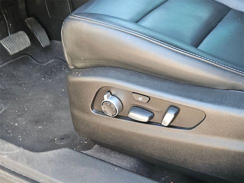 Used 2020 Cadillac XT4 Premium Luxury image 15