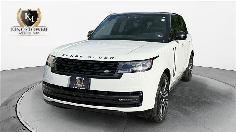 Used 2024 Land Rover Range Rover SE AWD/4WD image 1