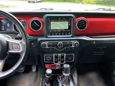 Used 2020 Jeep Wrangler Unlimited Rubicon AWD/4WD image 9