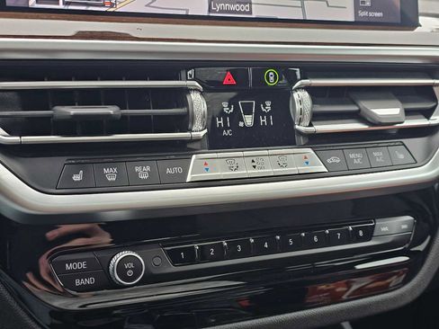 Used 2024 BMW X3 xDrive30i image 30