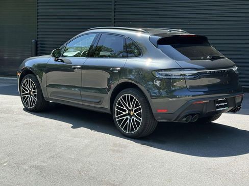 Certified 2026 Porsche Macan AWD/4WD image 3