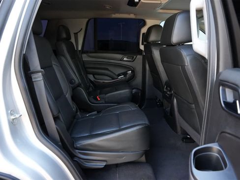 Used 2020 GMC Yukon SLT w/ Premium Edition image 21