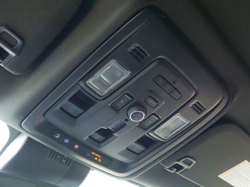 Used 2023 GMC Yukon AT4 image 27