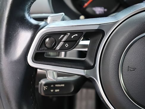 Used 2019 Porsche 718 Cayman RWD image 24
