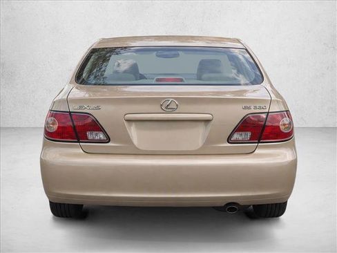Used 2004 Lexus ES 330 w/ Premium Pkg FWD image 6