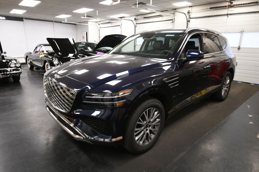 Used 2025 Genesis GV80 2.5T Standard AWD/4WD image 4