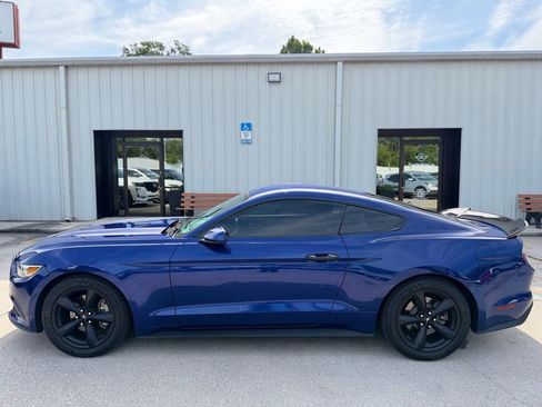 Used 2015 Ford Mustang Coupe w/ Equipment Group 051A RWD image 2