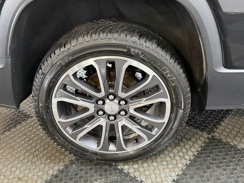 Used 2019 GMC Acadia SLT AWD/4WD image 15