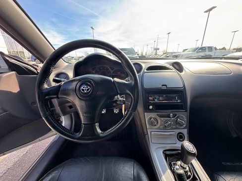 Used 2002 Toyota Celica GT-S FWD image 11