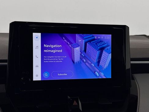 Used 2023 Toyota Corolla SE w/ SE Premium Package image 13