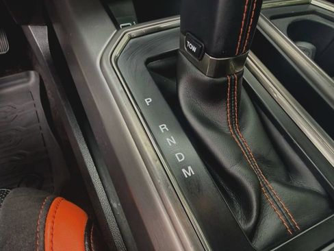 Used 2018 Ford F150 Raptor w/ Equipment Group 802A Luxury AWD/4WD image 30