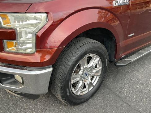 Used 2015 Ford F150 XLT w/ Equipment Group 301A Mid RWD image 9