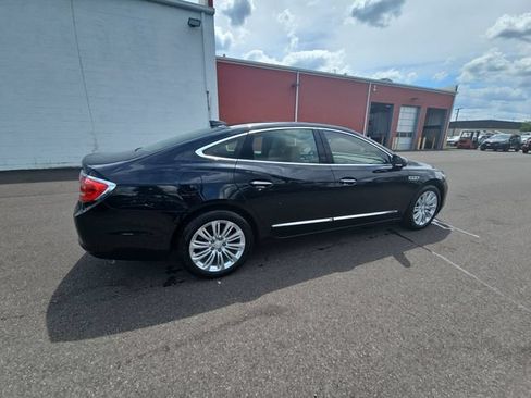 Used 2019 Buick LaCrosse Essence w/ Sun and Shade Package FWD image 10