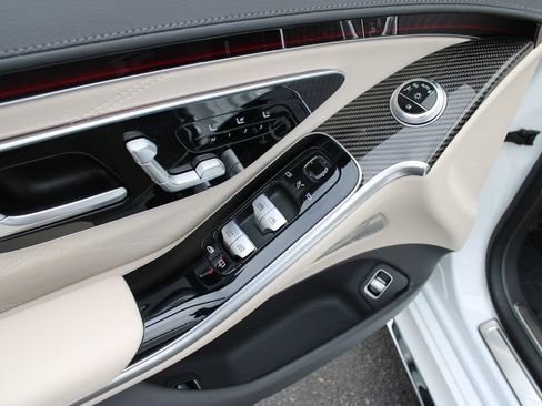 Used 2024 Mercedes-Benz S 63 AMG S image 10