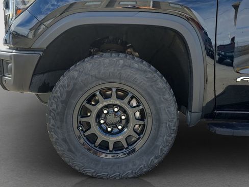 Used 2023 GMC Sierra 1500 AT4X w/ AT4X AEV Edition image 4