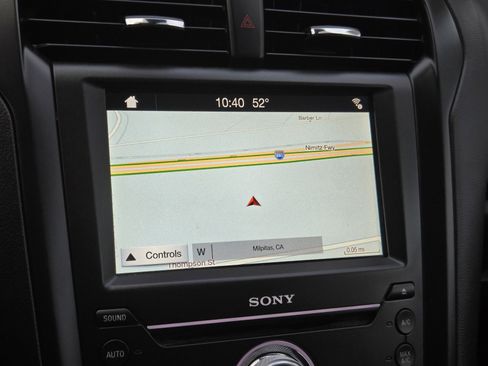 Used 2019 Ford Fusion Energi Titanium image 13