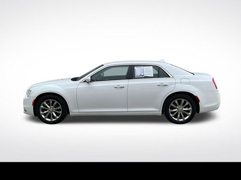 Used 2021 Chrysler 300 Touring L AWD/4WD image 14