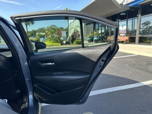 Used 2021 Toyota Corolla XSE image 41