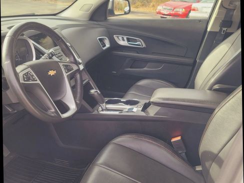 Used 2017 Chevrolet Equinox Premier w/ Enhanced Convenience Package image 18