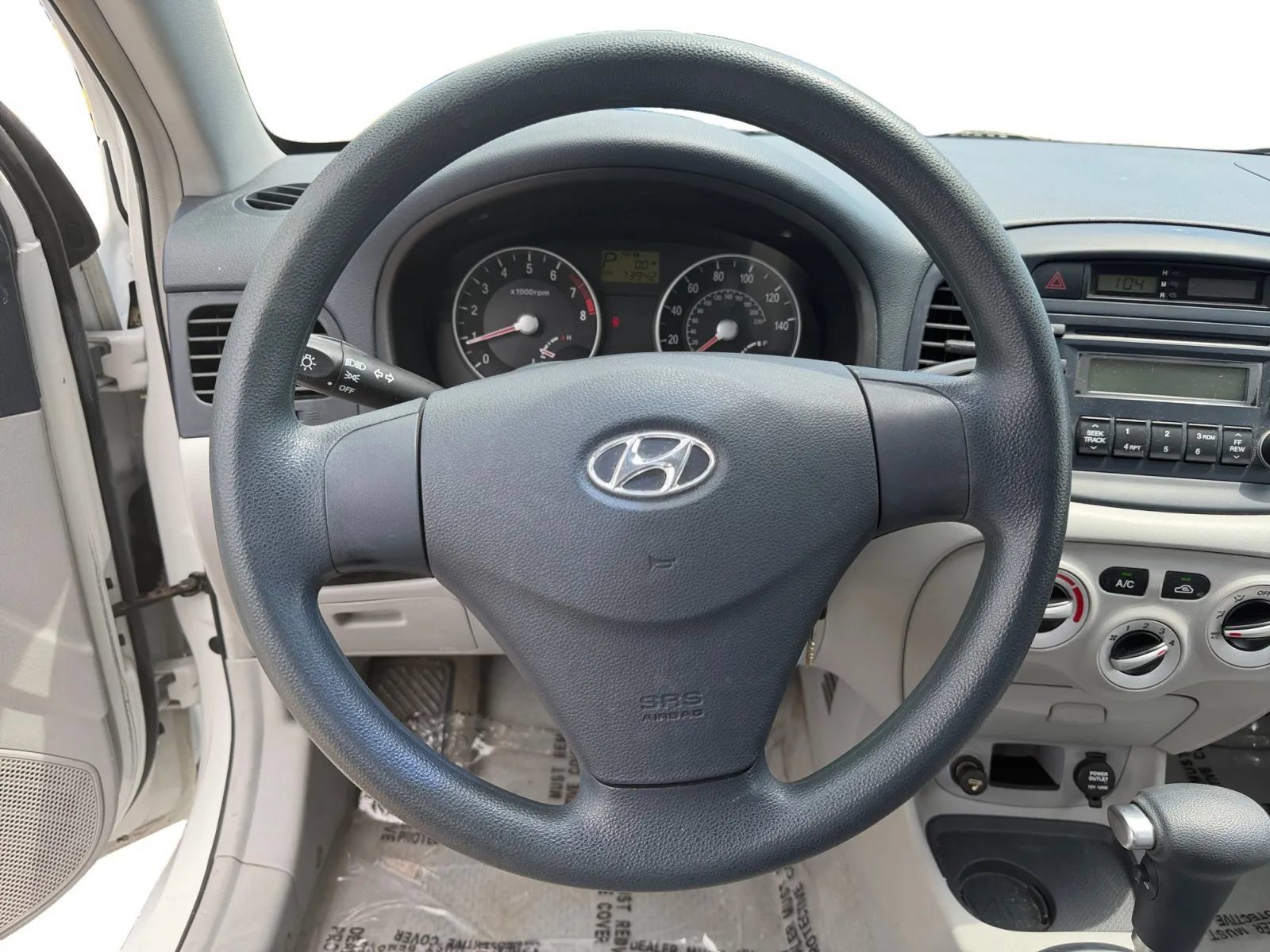 Used 2006 Hyundai Accent GLS FWD image 11