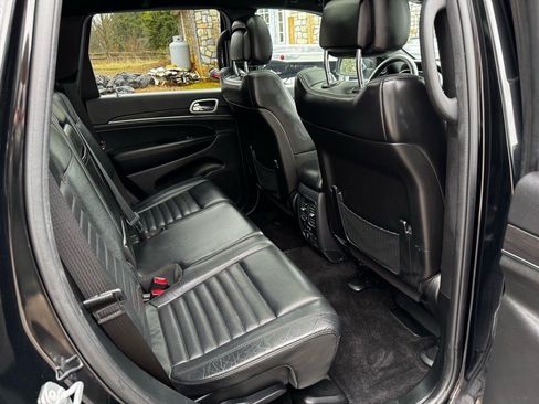 Used 2018 Jeep Grand Cherokee Limited AWD/4WD image 22