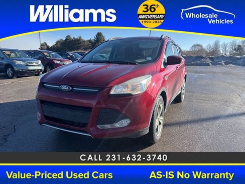 Used 2015 Ford Escape SE w/ Equipment Group 201A image 7