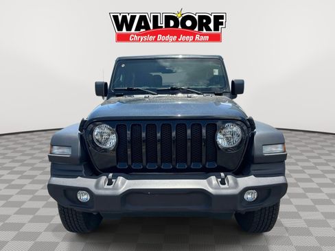 Used 2022 Jeep Wrangler Sport AWD/4WD image 2