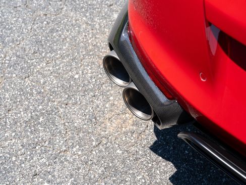 Used 2022 Ferrari 812 GTS RWD image 19