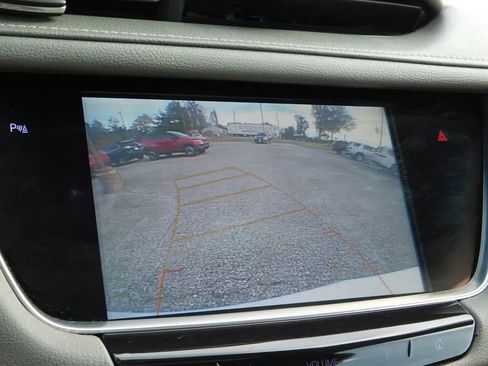 Used 2019 Cadillac XT5 Luxury image 24