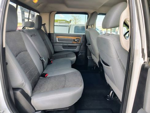 Used 2016 RAM 2500 SLT w/ SLT Plus D←cor Group AWD/4WD image 17