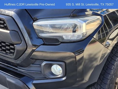 Used 2023 Toyota Tacoma SR image 9