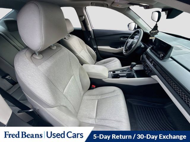 Used 2023 Honda Accord EX image 33
