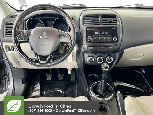 Used 2017 Mitsubishi Outlander Sport ES FWD image 23
