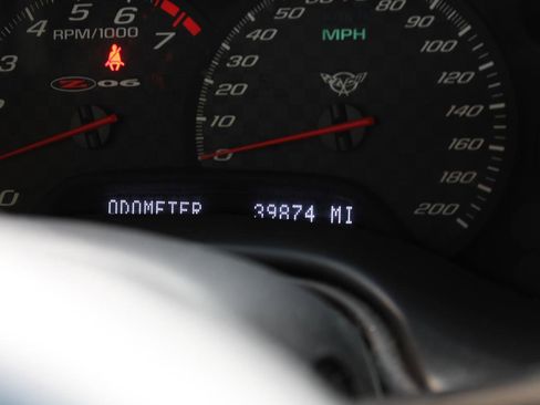 Used 2003 Chevrolet Corvette Z06 w/ Memory Package, 3 Drivers RWD image 10