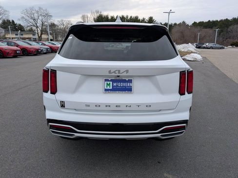 Used 2022 Kia Sorento SX image 4
