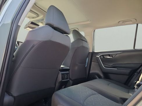 Used 2023 Toyota RAV4 XLE w/ Convenience Package FWD image 12