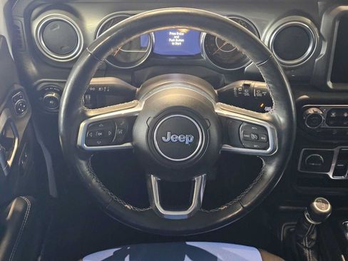 Used 2023 Jeep Wrangler Unlimited Sahara w/ Cold Weather Group AWD/4WD image 19
