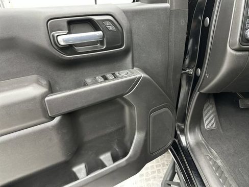 Used 2020 Chevrolet Silverado 1500 Custom Trail Boss w/ Custom Convenience Package AWD/4WD image 13