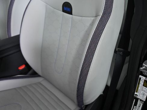 Used 2025 MINI Cooper S image 27