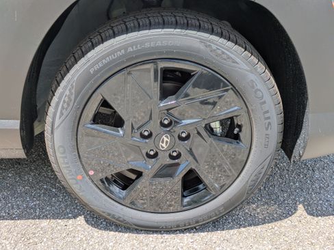 New 2027 Hyundai Kona SEL Sport FWD image 11