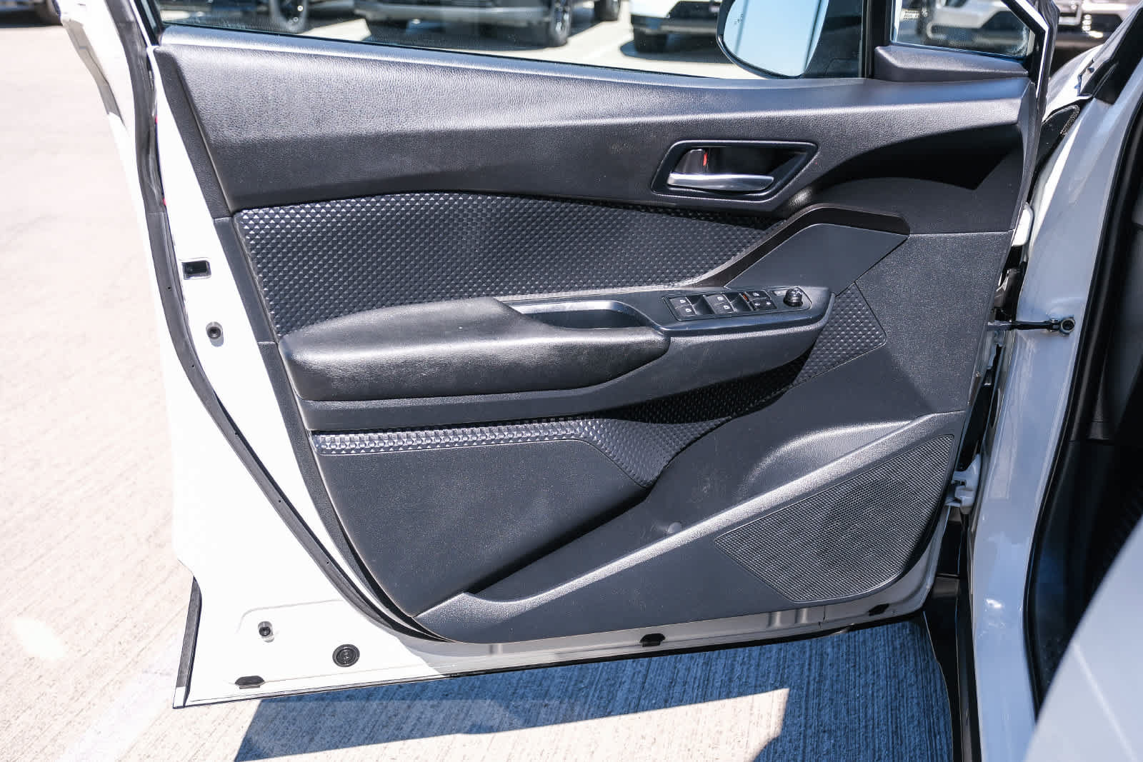 Certified 2018 Toyota C-HR XLE FWD image 23