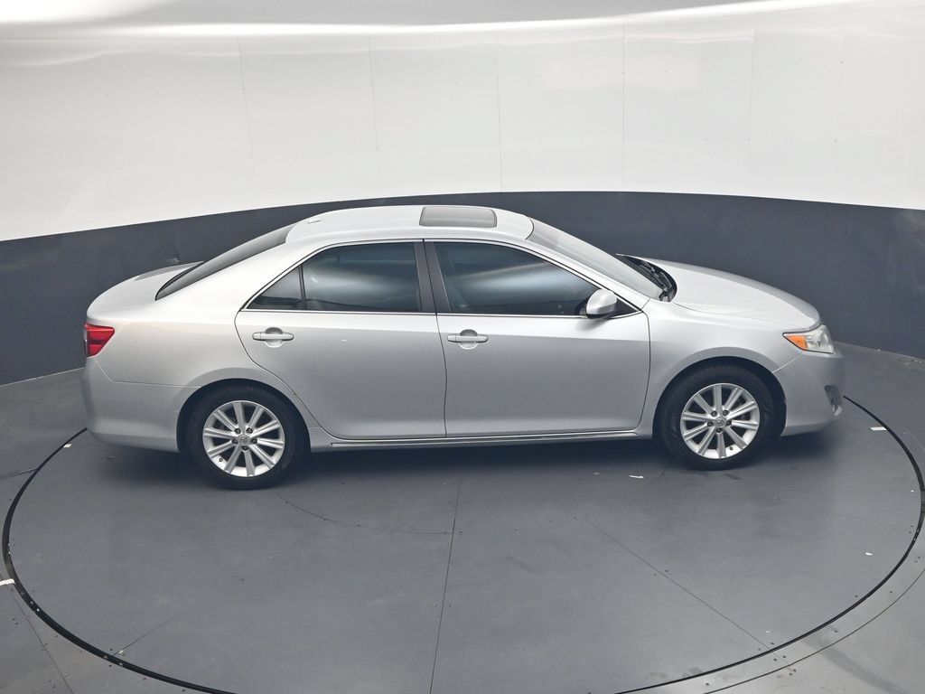 Used 2012 Toyota Camry XLE FWD image 29