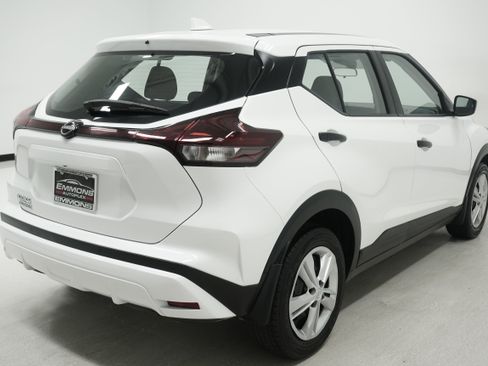 Used 2024 Nissan Kicks S FWD image 4
