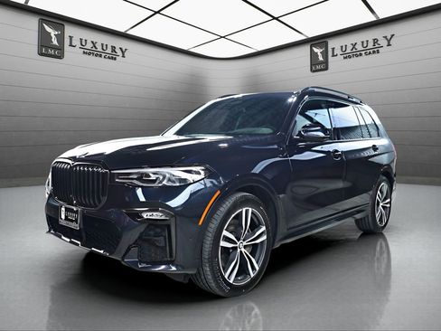 Used 2021 BMW X7 xDrive40i w/ M Sport Package image 4