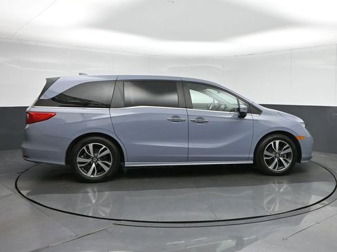 Used 2023 Honda Odyssey Touring image 8
